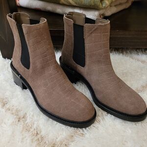 Vince Camuto Taupe Croc-Embossed Chelsea Boots • Minimalist Neutral • Low Block